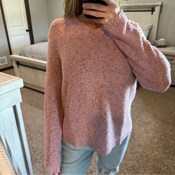 White Stag Pink V-Neck Long Sleeve Sweater Size Small - Picture 2 of 8